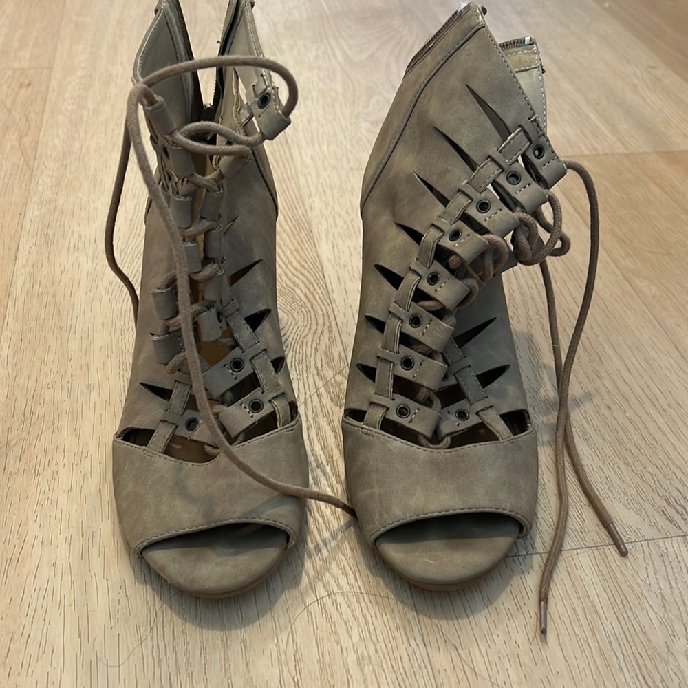 Rampage heels